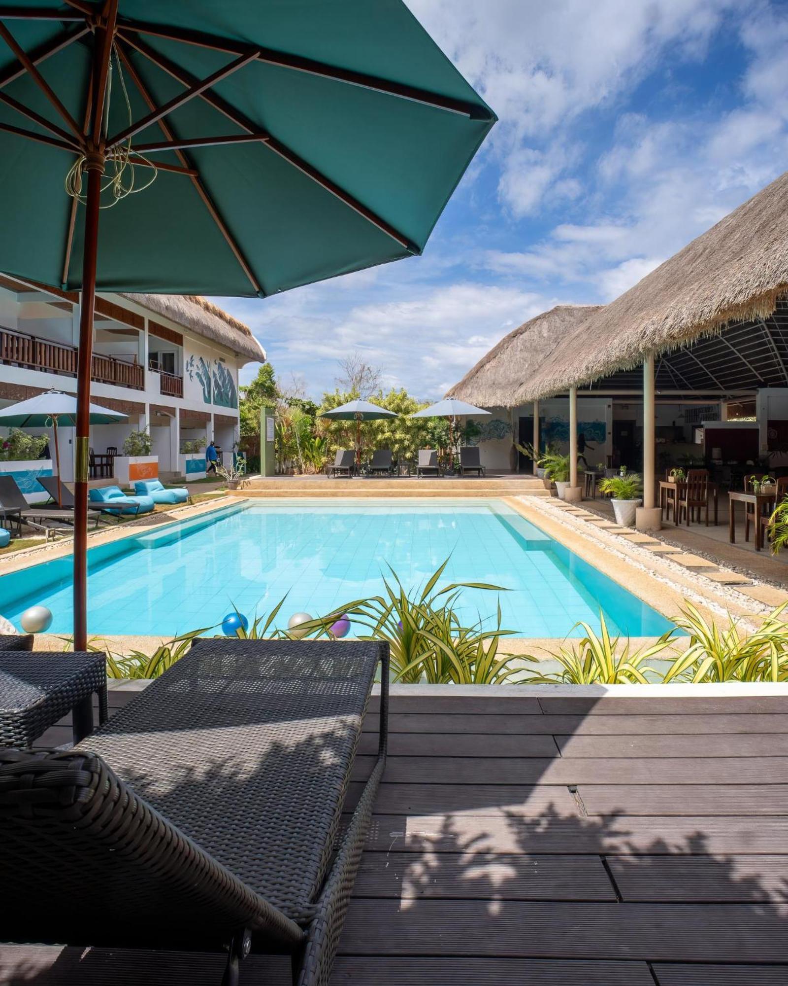 Amihan Resort 4*